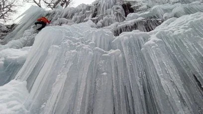 cascade de glace artificielle Hautes Alpes. Pelvoux